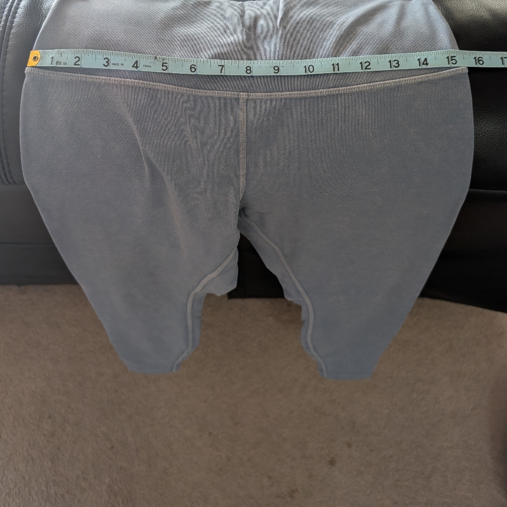 Lululemon Align Leggings - Picture 3 of 3